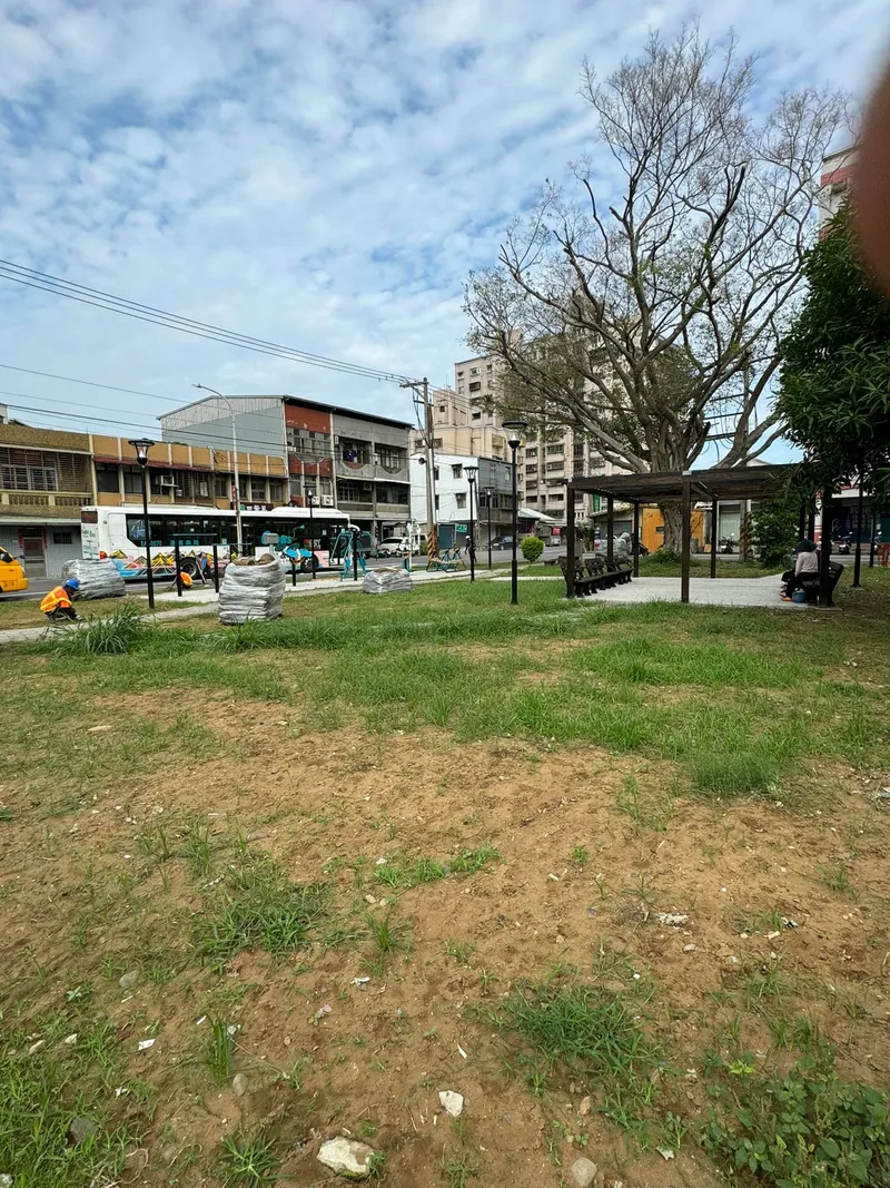 公園綠地鋪植完工